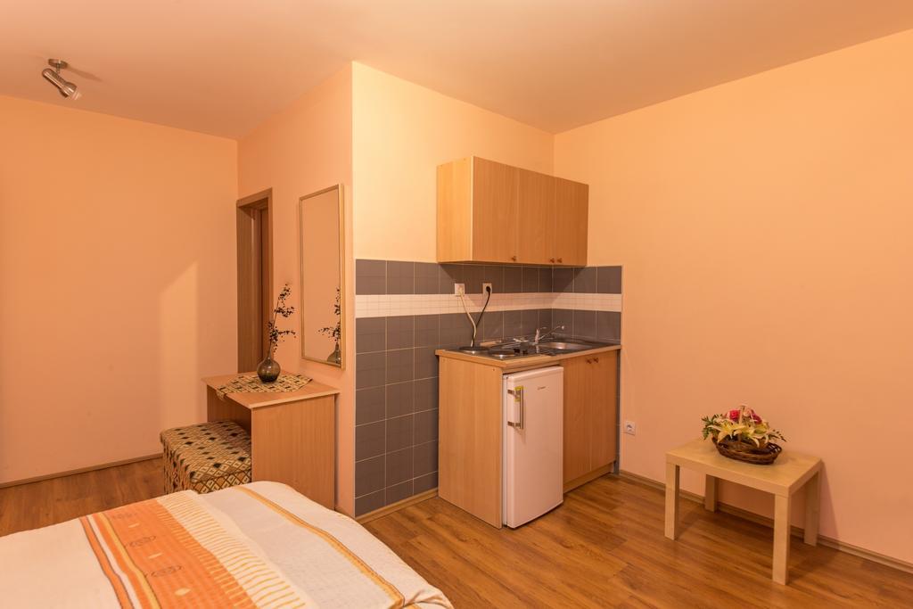 Apartments Bokan Cetinje Room photo