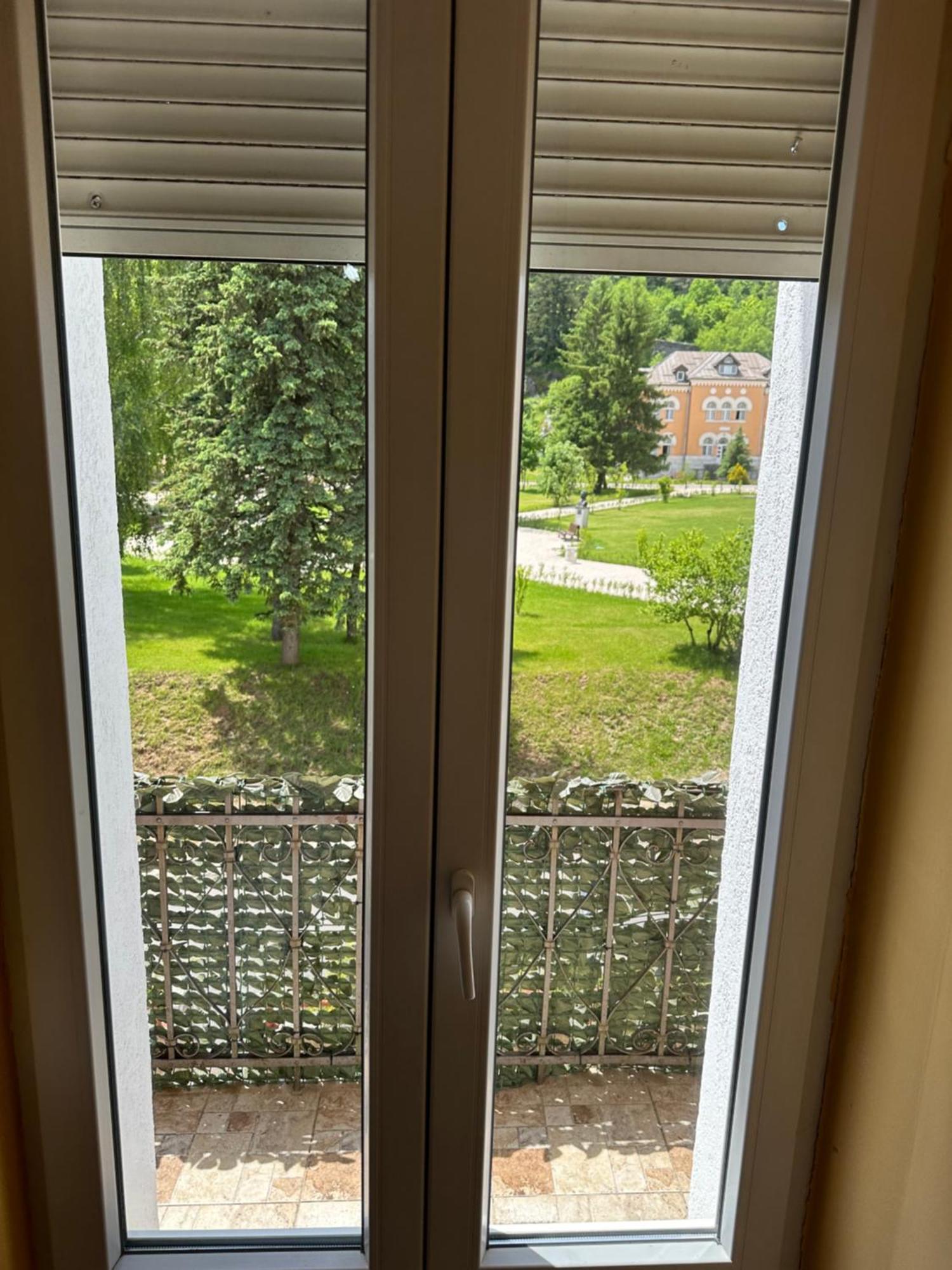 Apartments Bokan Cetinje Exterior photo
